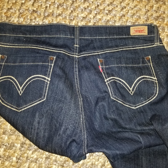 levis - Picture 2 of 4